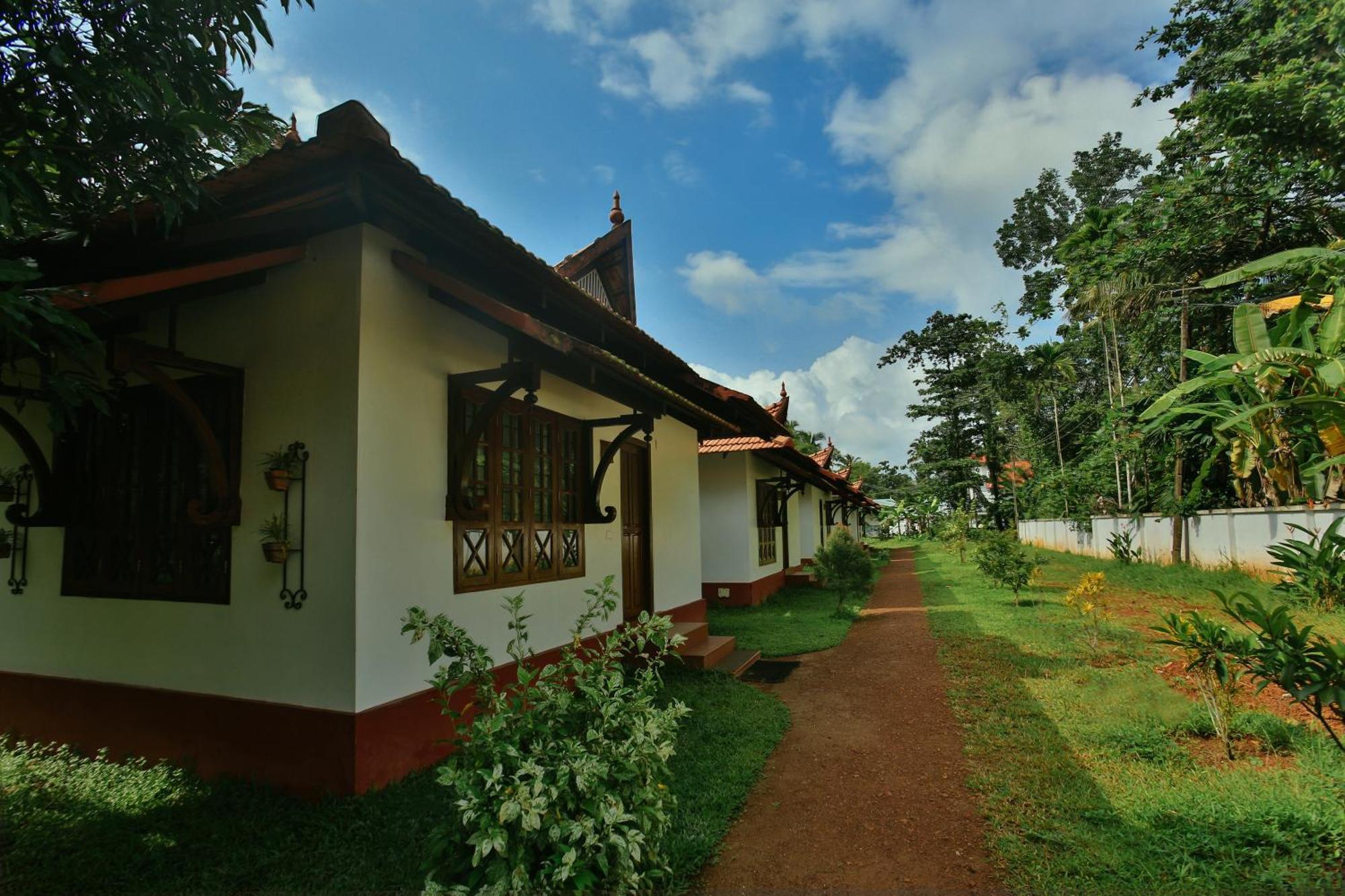 Palmgrove Lake Resort Alappuzha Eksteriør billede