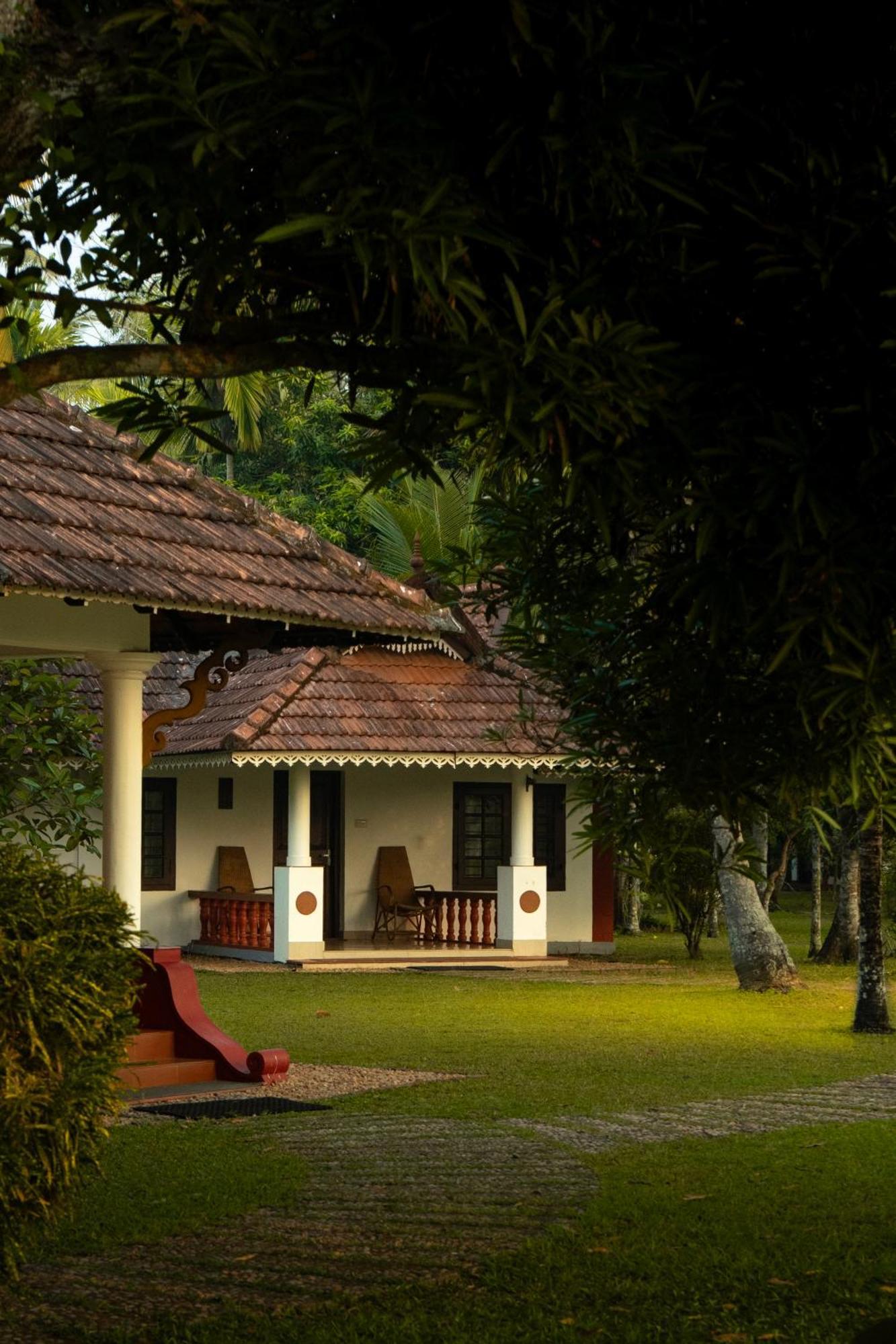 Palmgrove Lake Resort Alappuzha Eksteriør billede